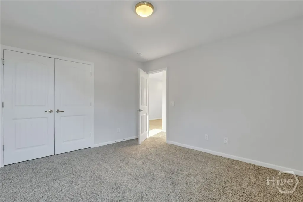 10 Ashmont Street Savannah GA 31407
