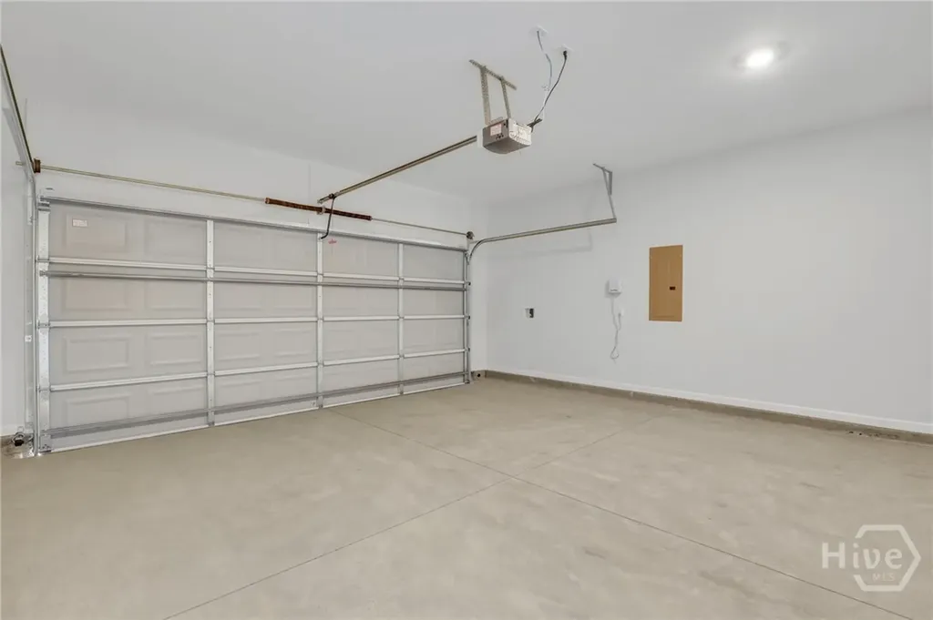 10 Ashmont Street Savannah GA 31407