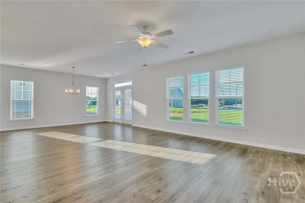 10 Ashmont Street Savannah GA 31407