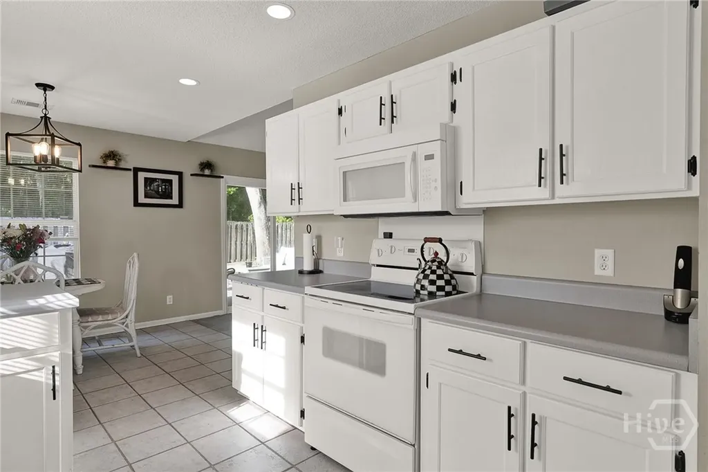 117 Chapel Drive Savannah GA 31406