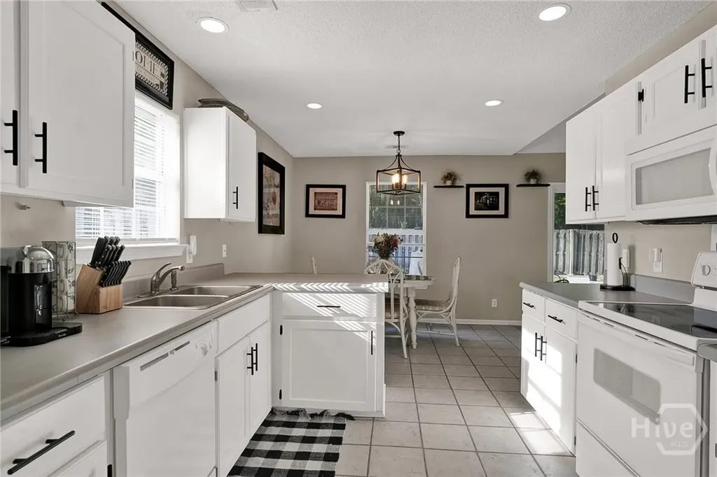 117 Chapel Drive Savannah GA 31406