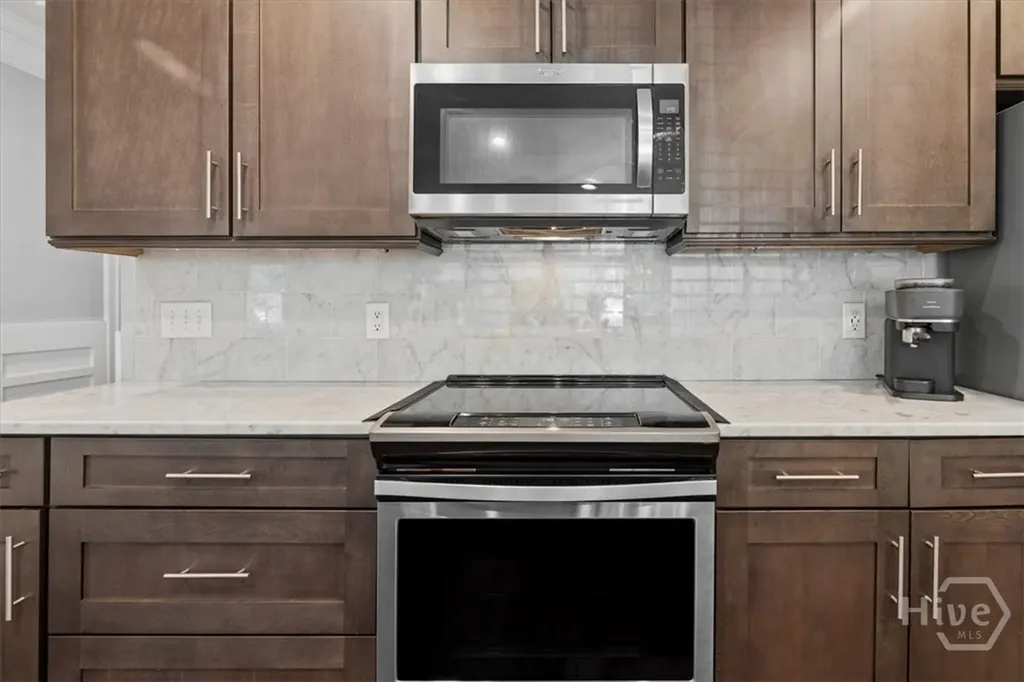 516 E 58th Street Savannah GA 31405