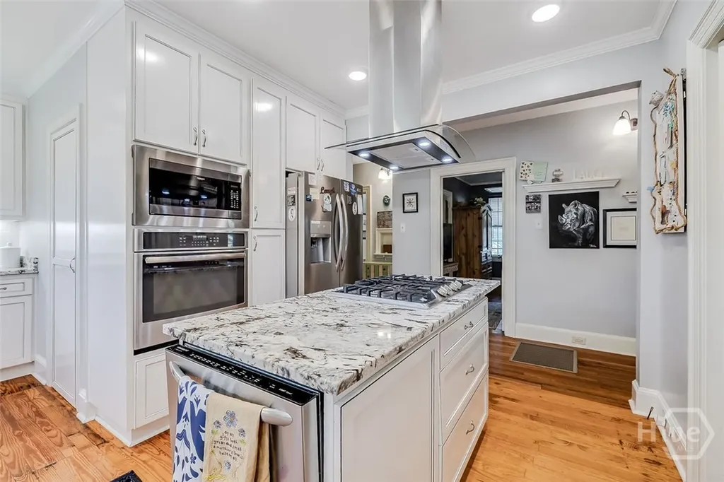 709 E 52nd Street Savannah GA 31405
