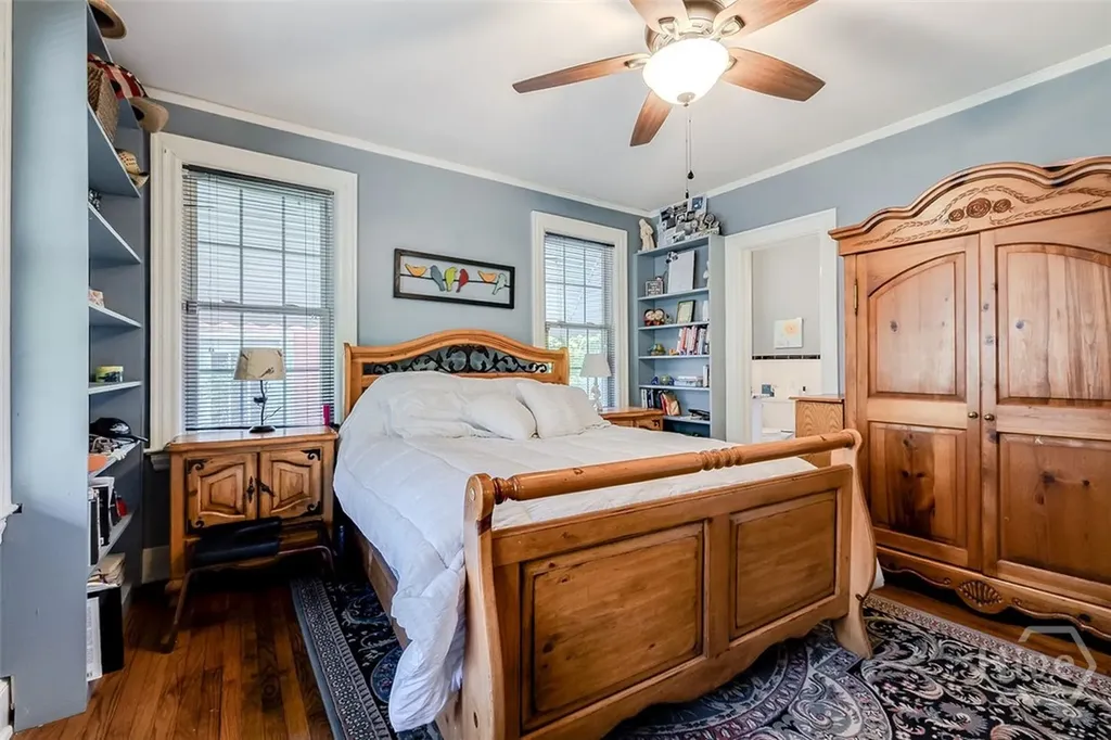 709 E 52nd Street Savannah GA 31405