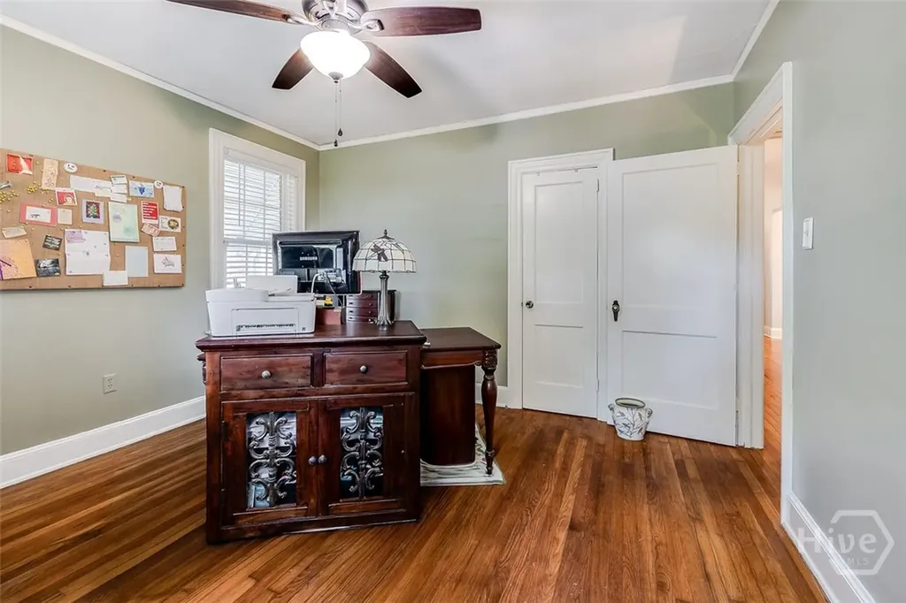 709 E 52nd Street Savannah GA 31405