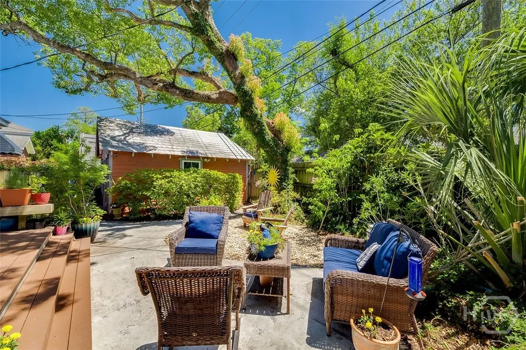 709 E 52nd Street Savannah GA 31405