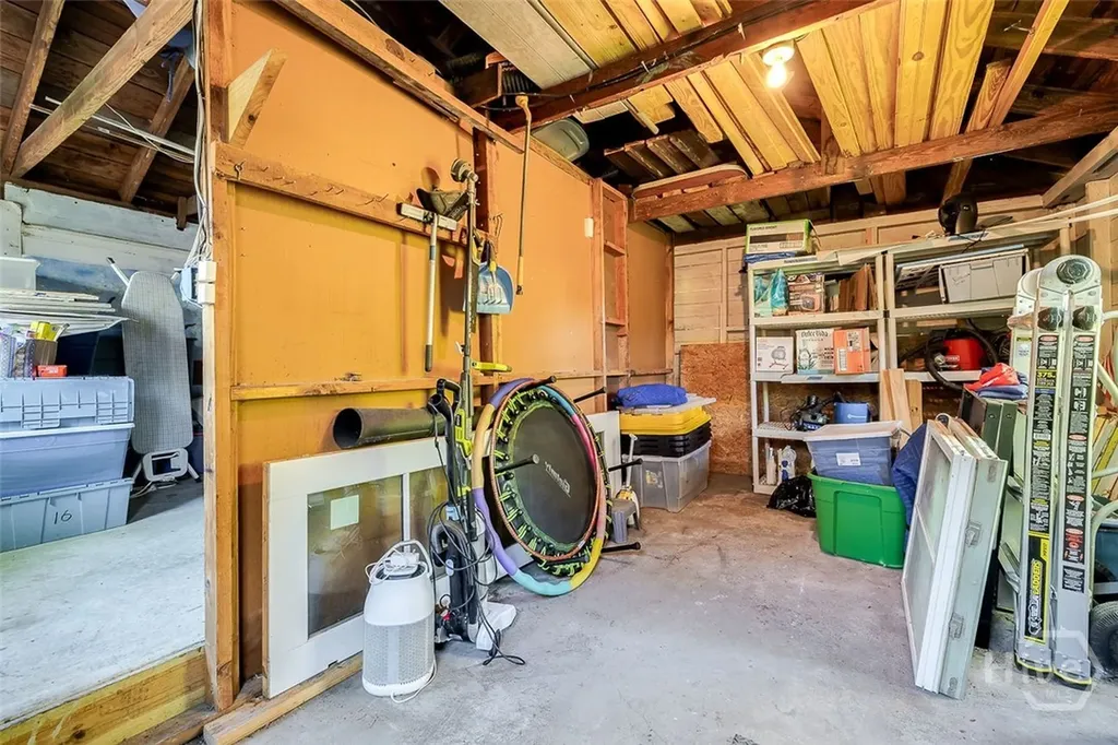709 E 52nd Street Savannah GA 31405