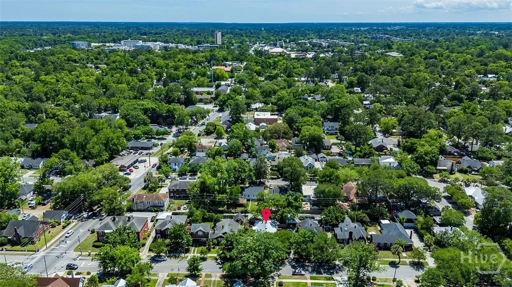 709 E 52nd Street Savannah GA 31405