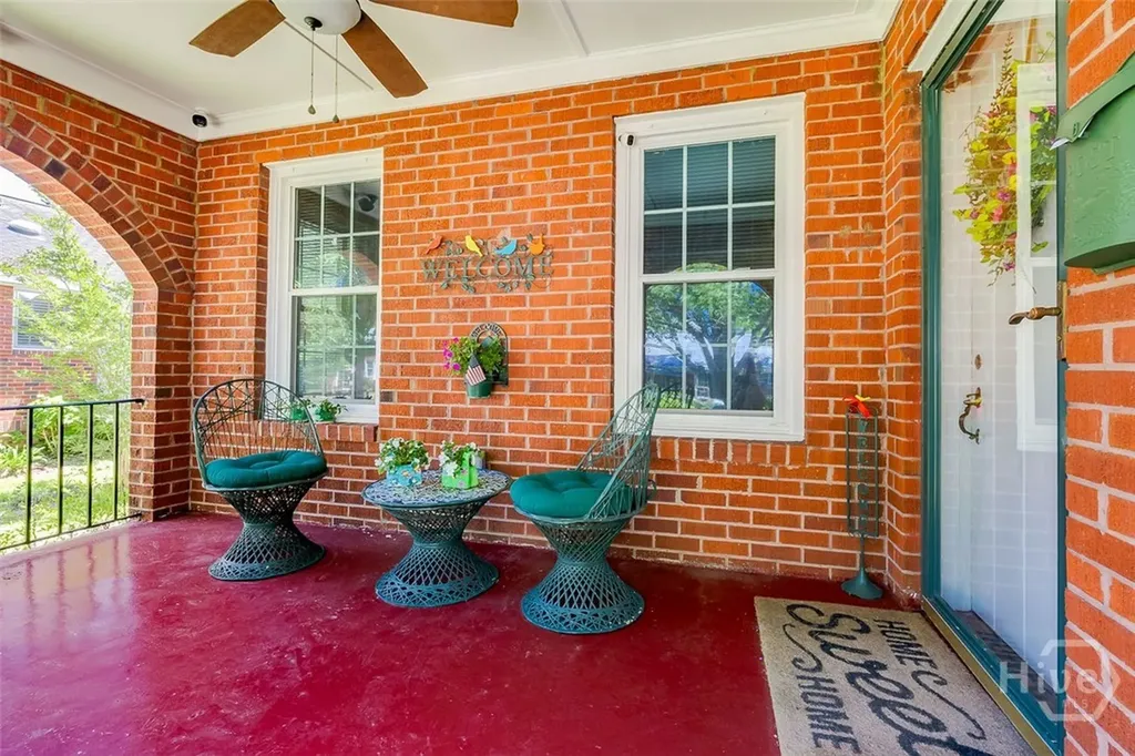 709 E 52nd Street Savannah GA 31405