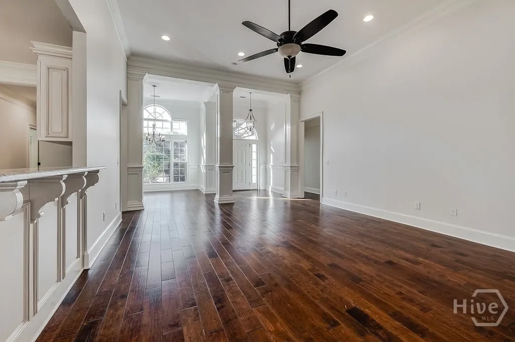 389 Chastain Circle Richmond Hill GA 31324