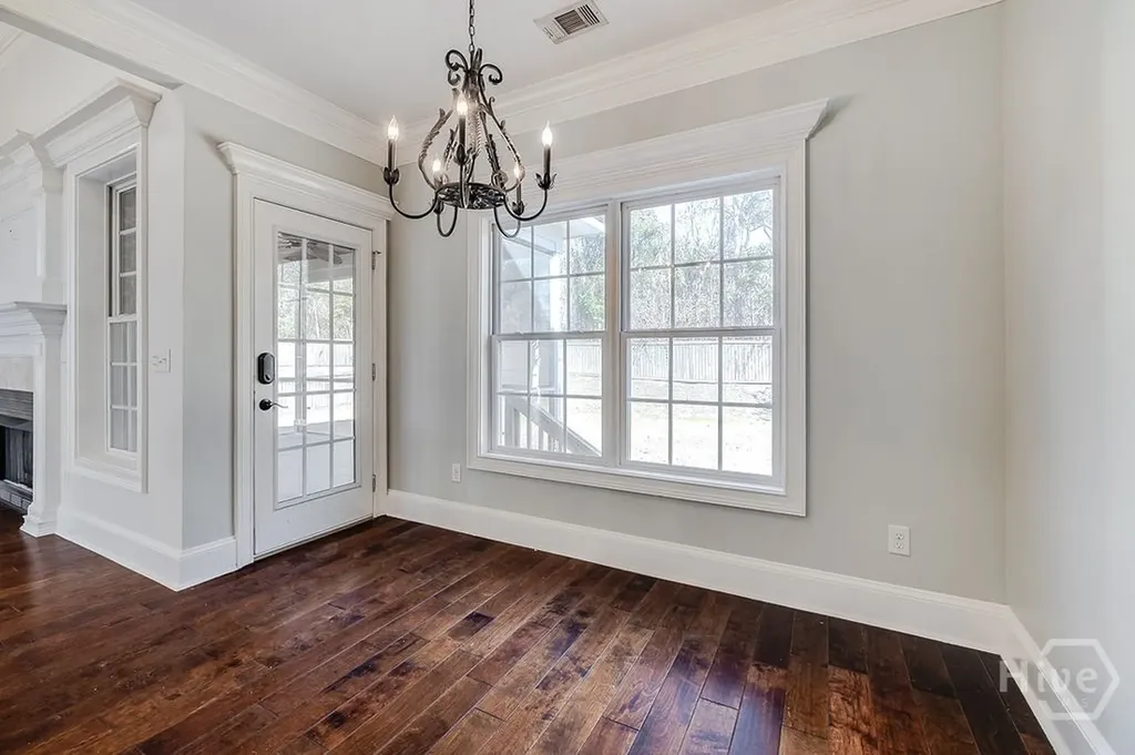 389 Chastain Circle Richmond Hill GA 31324