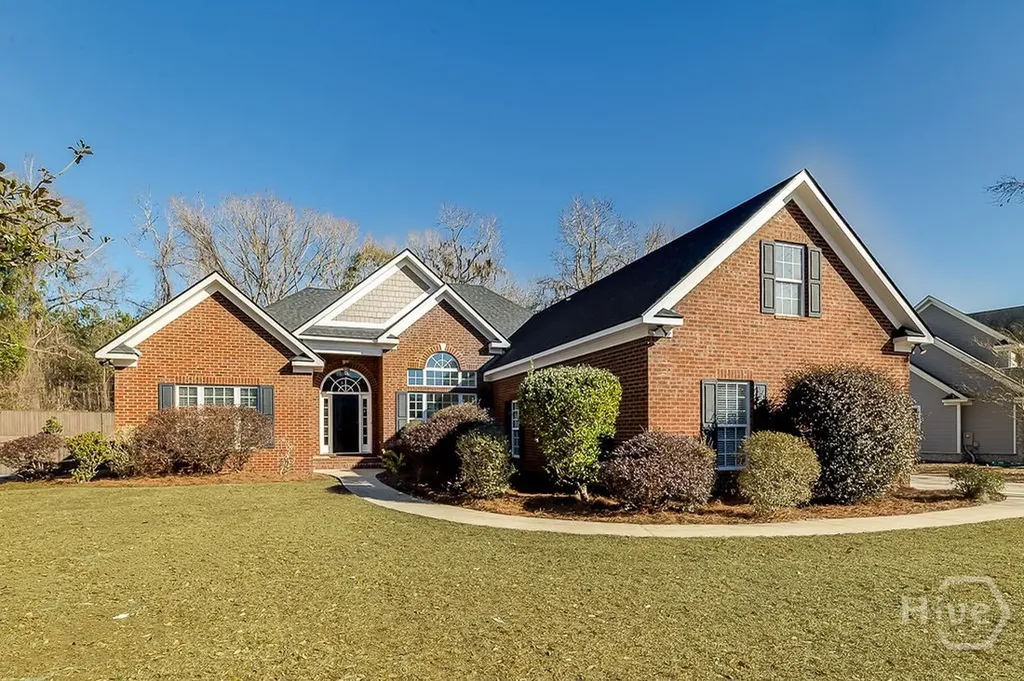 389 Chastain Circle Richmond Hill GA 31324
