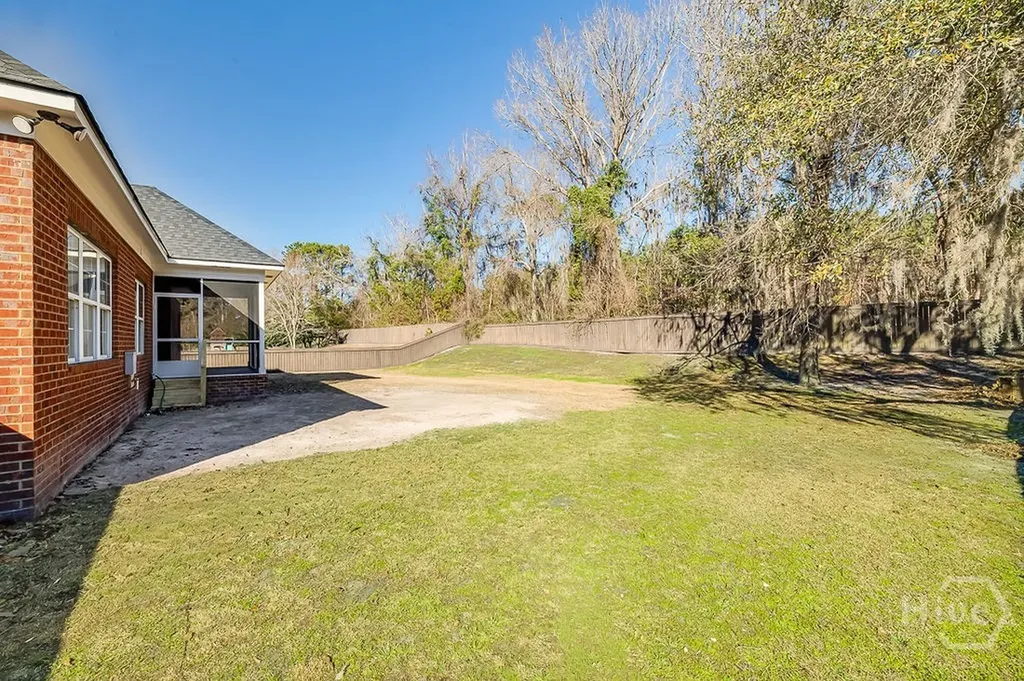 389 Chastain Circle Richmond Hill GA 31324