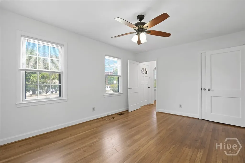 1217 E Derenne Avenue Savannah GA 31406