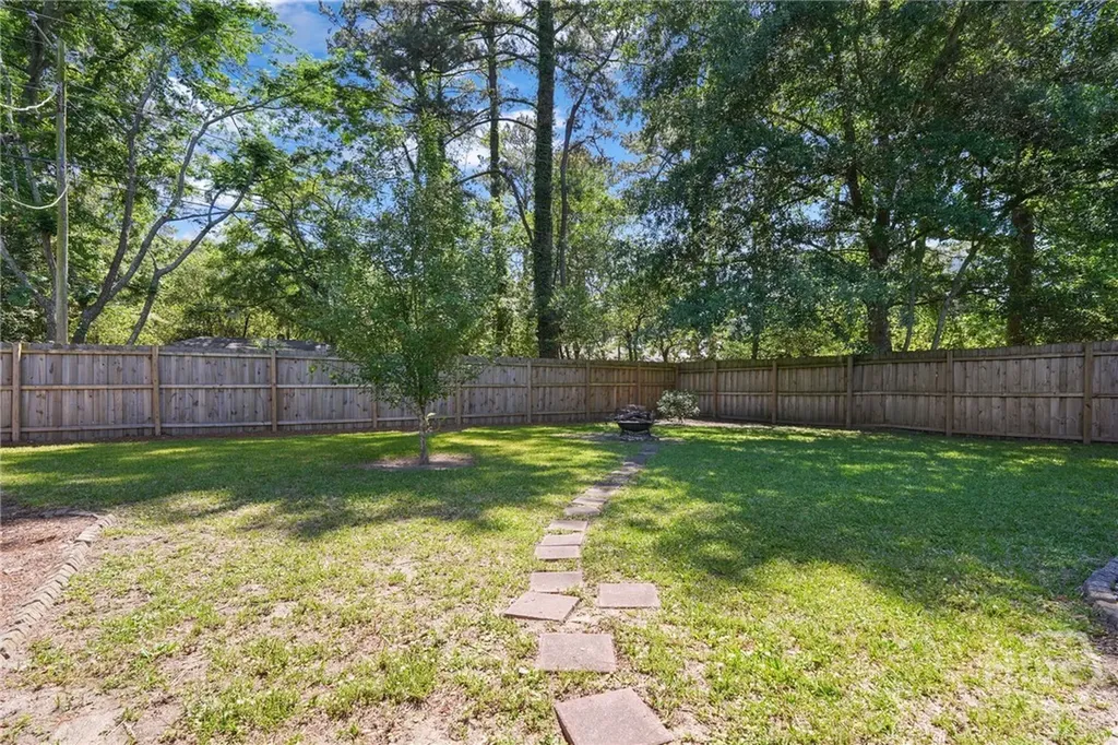 1217 E Derenne Avenue Savannah GA 31406