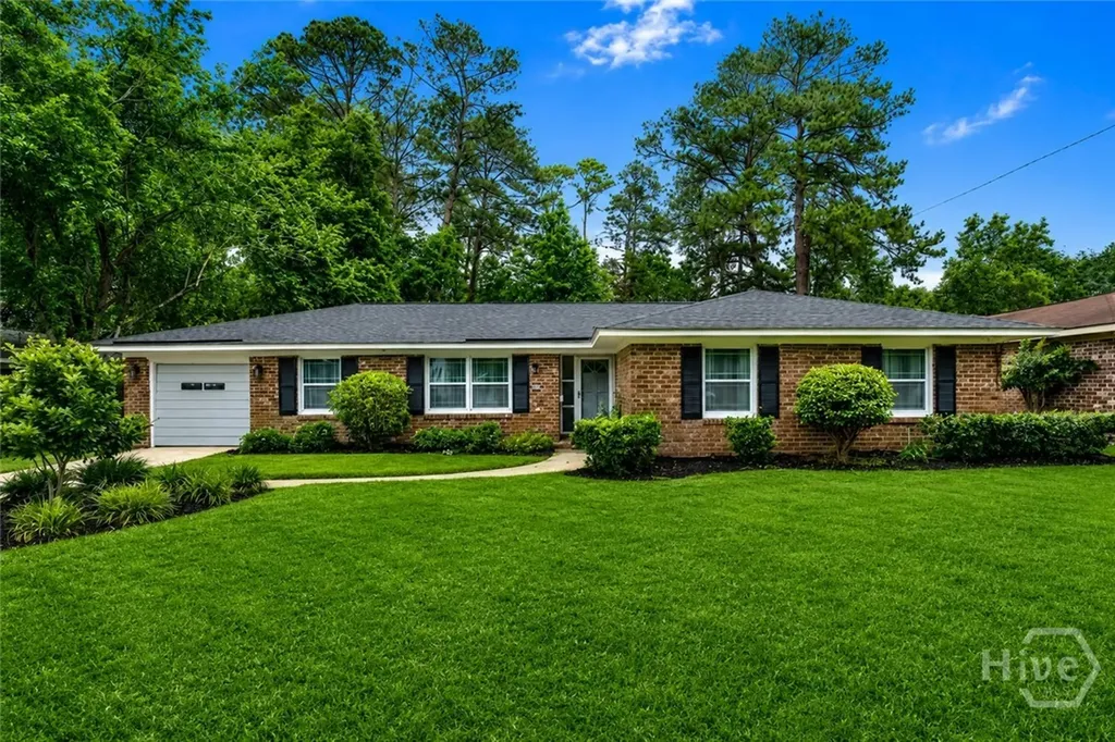 1908 Colonial Drive Savannah GA 31406