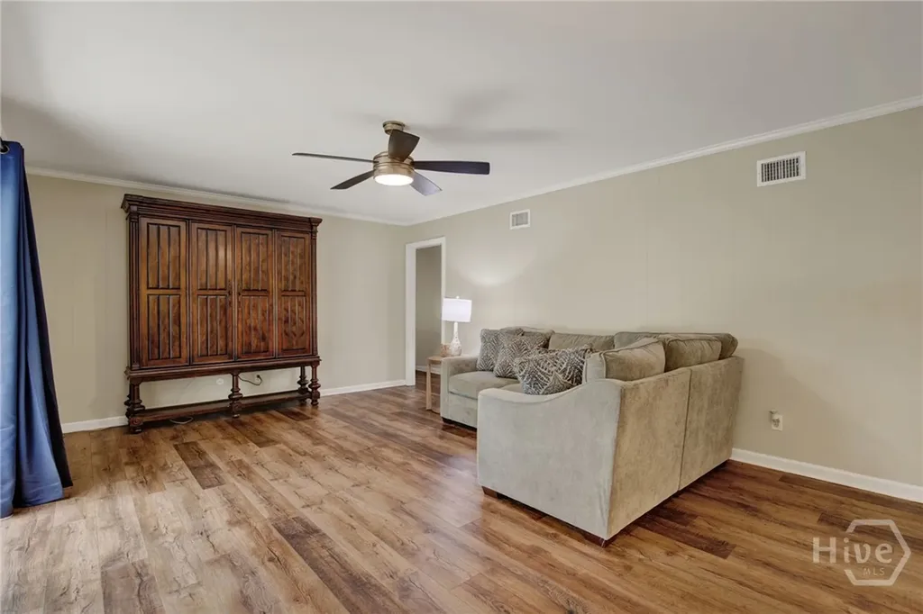 1908 Colonial Drive Savannah GA 31406