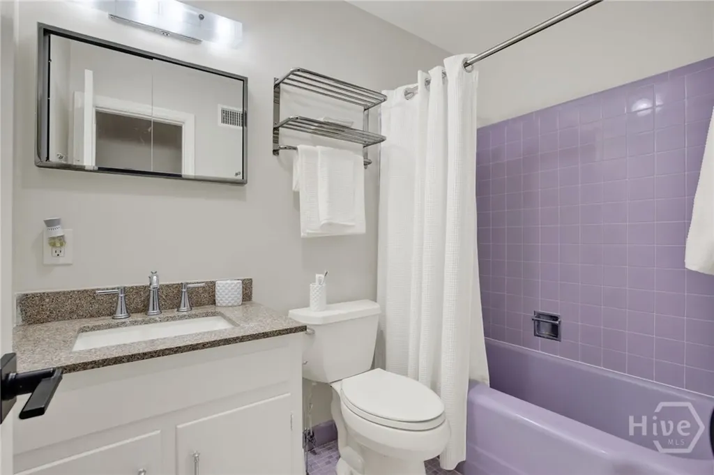 1908 Colonial Drive Savannah GA 31406