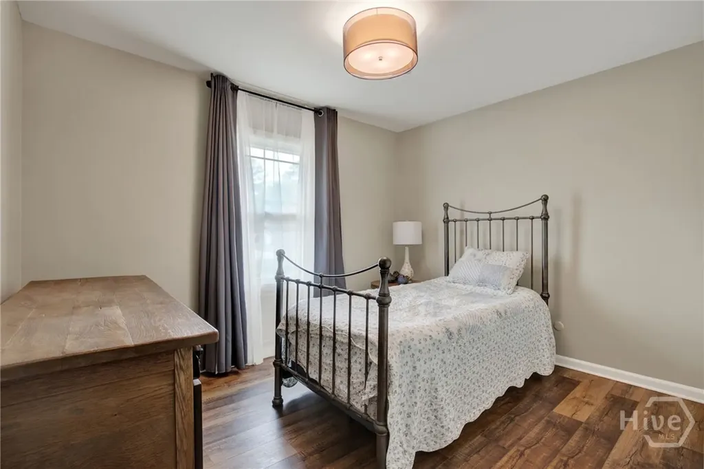 1908 Colonial Drive Savannah GA 31406