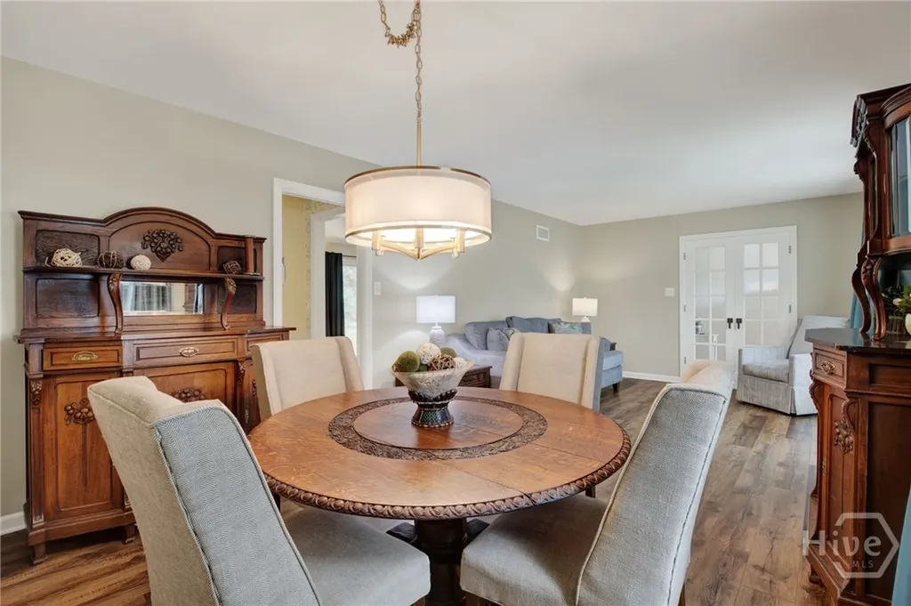 1908 Colonial Drive Savannah GA 31406
