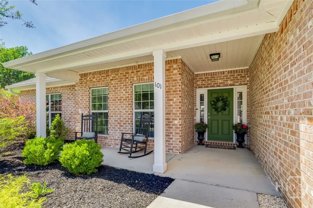 101 Saddlebrush Road Ellabell GA 31308