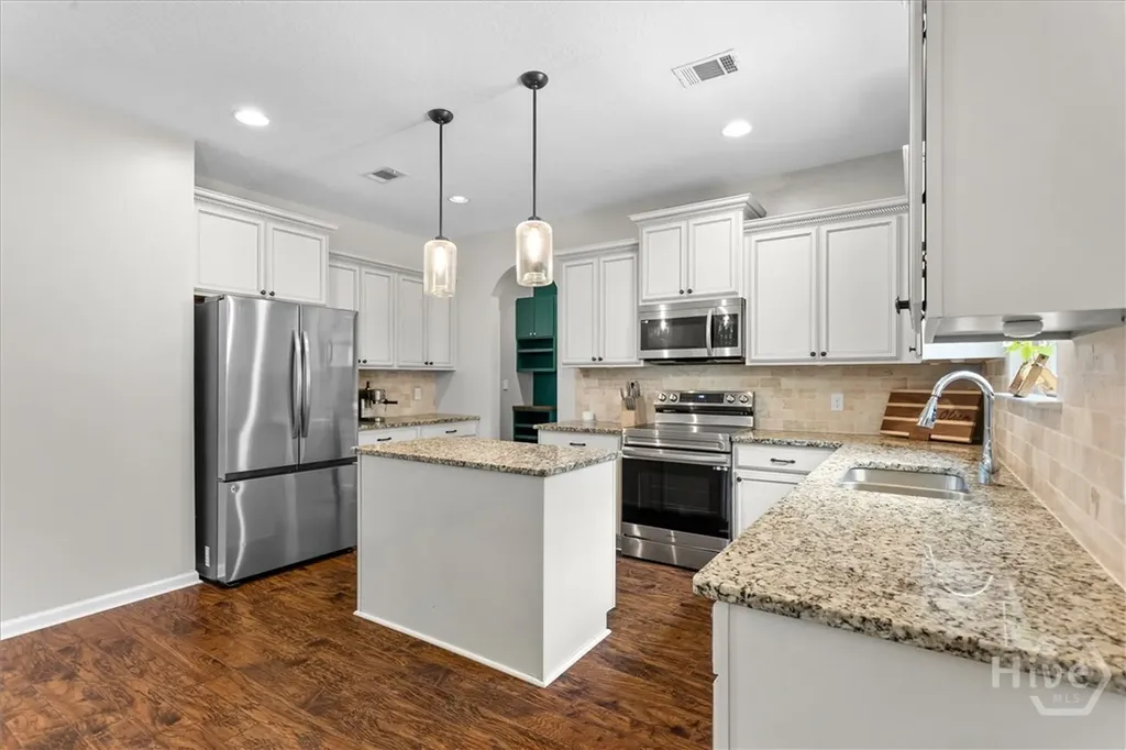 95 Flemington Oaks Drive Hinesville GA 31313