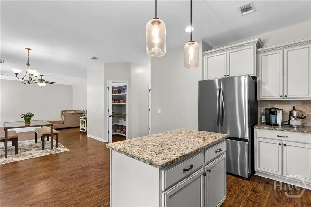 95 Flemington Oaks Drive Hinesville GA 31313