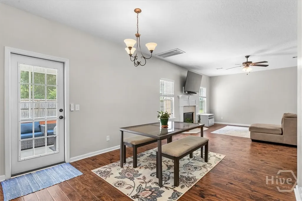 95 Flemington Oaks Drive Hinesville GA 31313