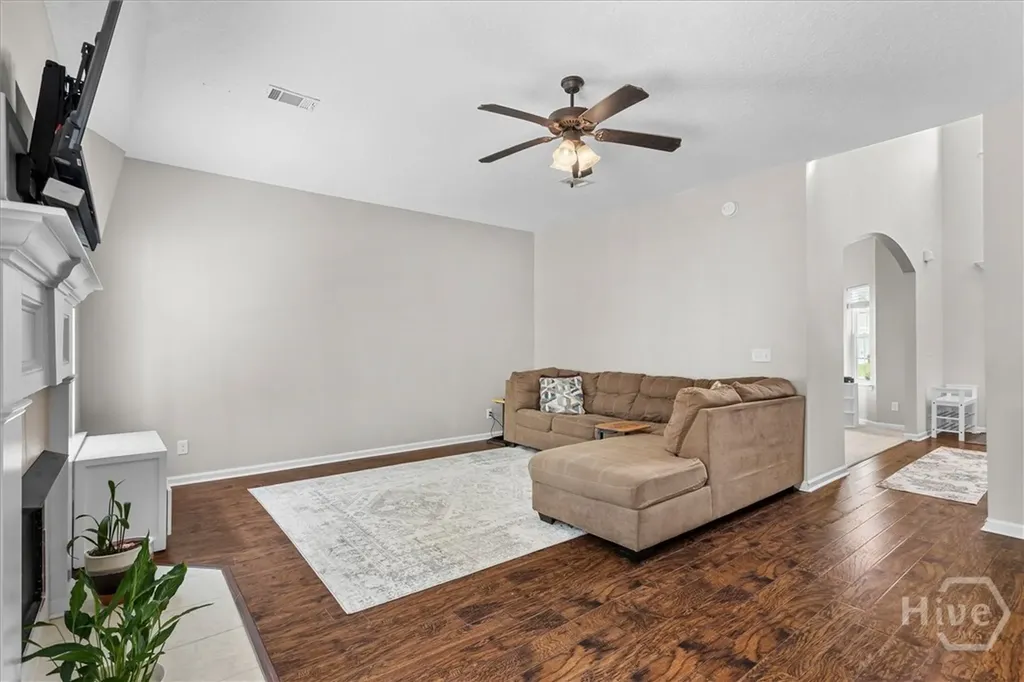 95 Flemington Oaks Drive Hinesville GA 31313