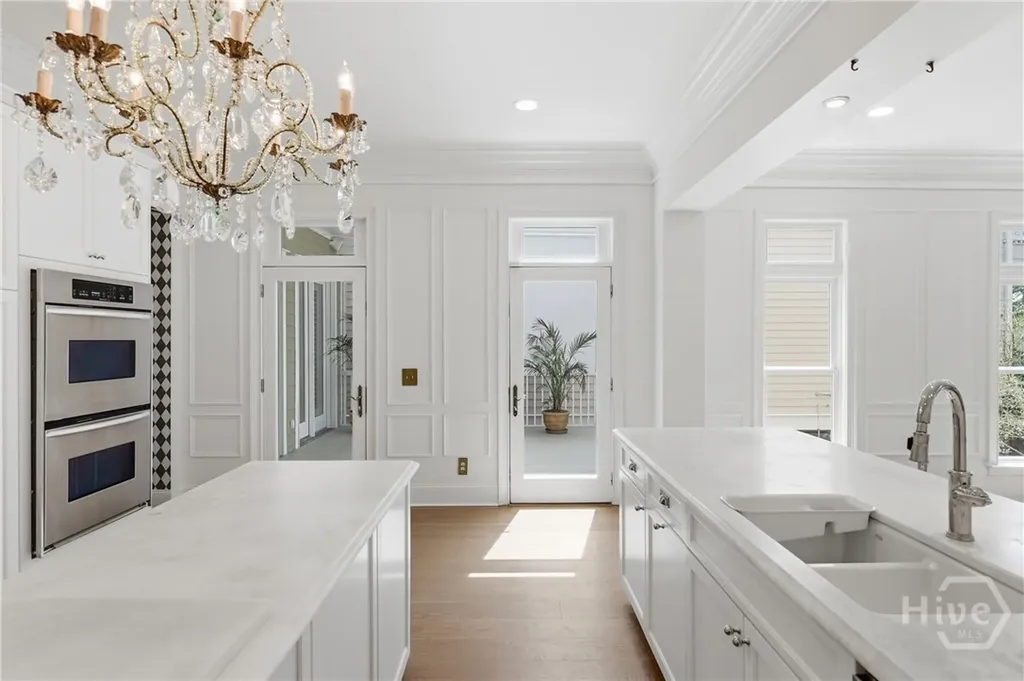 10 Turnbull Lane Savannah GA 31410