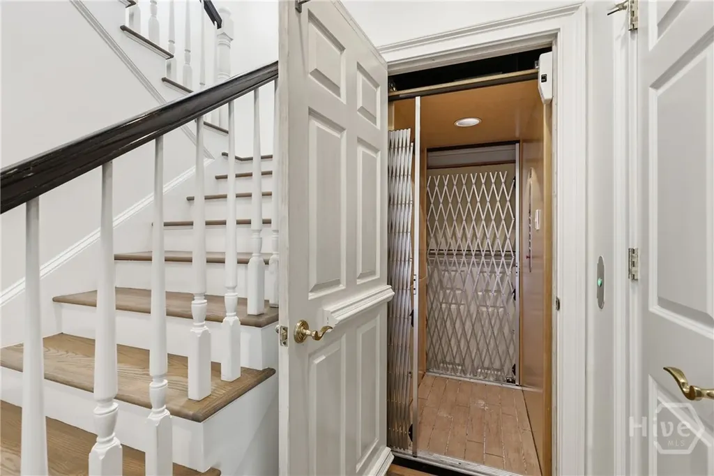 10 Turnbull Lane Savannah GA 31410