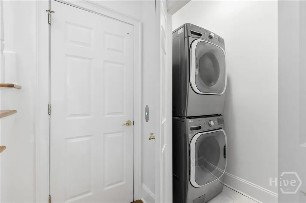 10 Turnbull Lane Savannah GA 31410