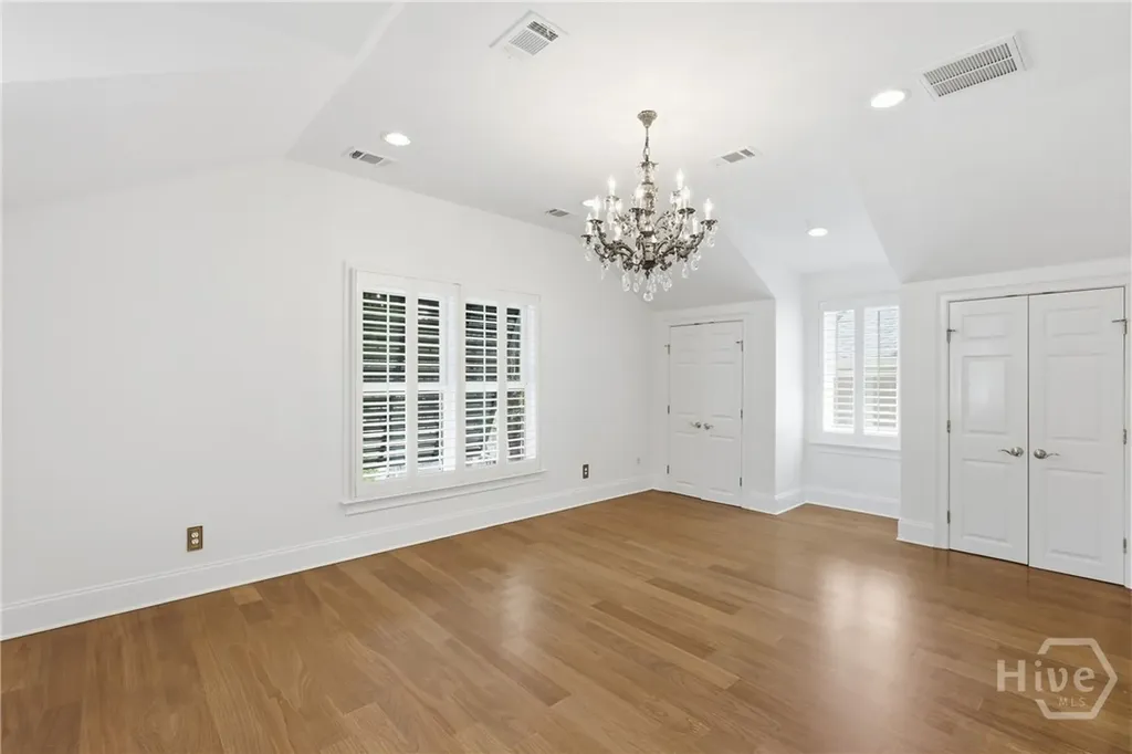 10 Turnbull Lane Savannah GA 31410