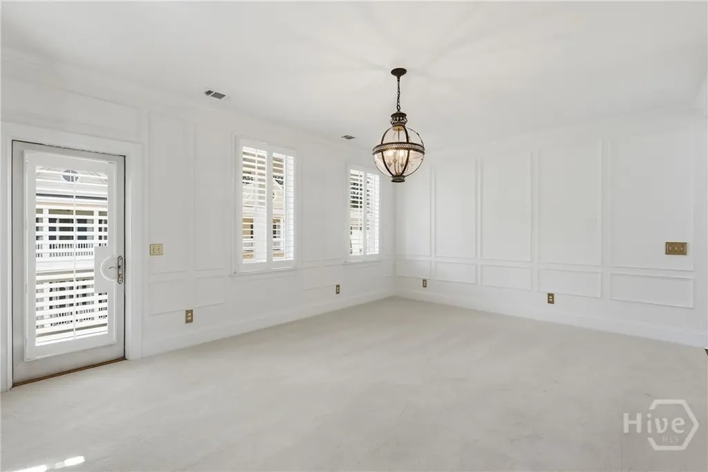 10 Turnbull Lane Savannah GA 31410
