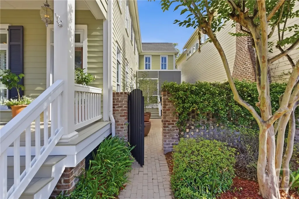 10 Turnbull Lane Savannah GA 31410