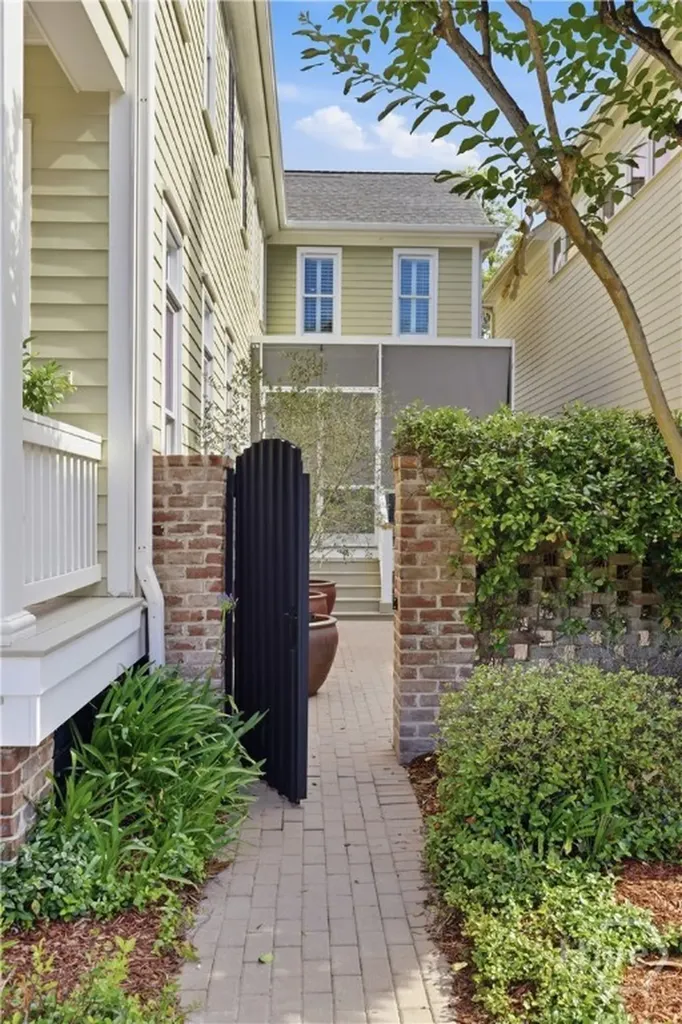 10 Turnbull Lane Savannah GA 31410