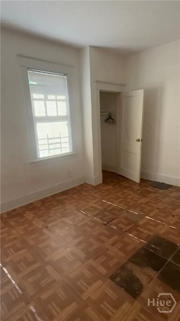 512 W 44th Street Savannah GA 31405