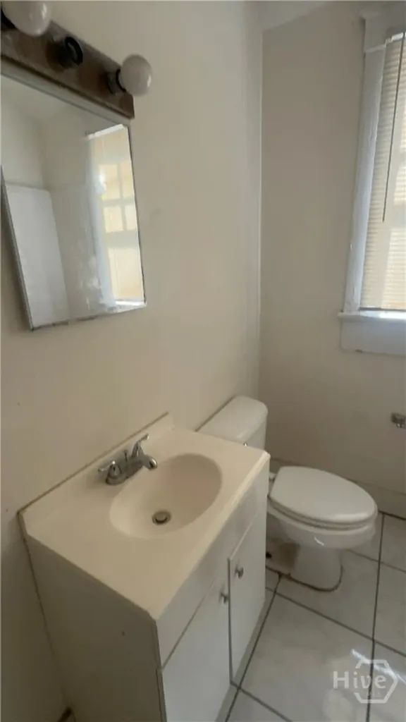512 W 44th Street Savannah GA 31405
