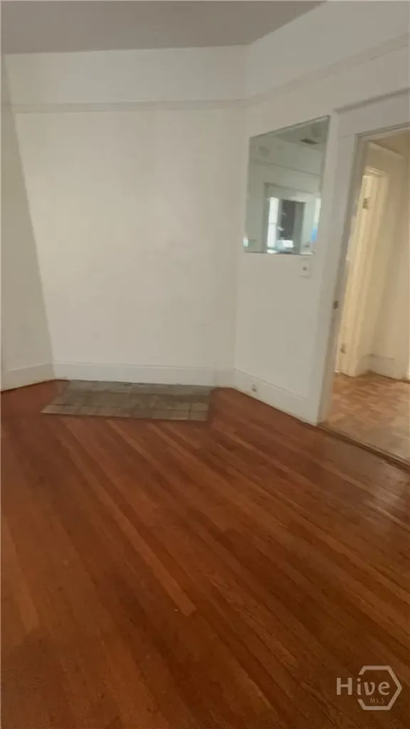 512 W 44th Street Savannah GA 31405