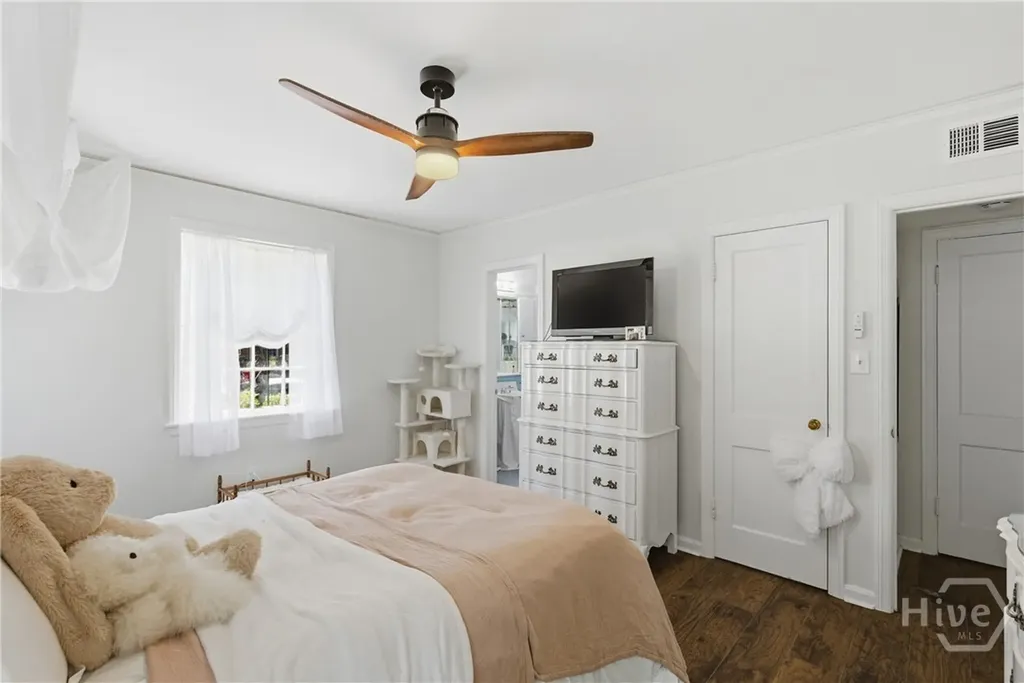 3411 Bull Street Savannah GA 31405