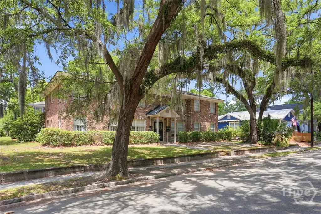 3411 Bull Street Savannah GA 31405