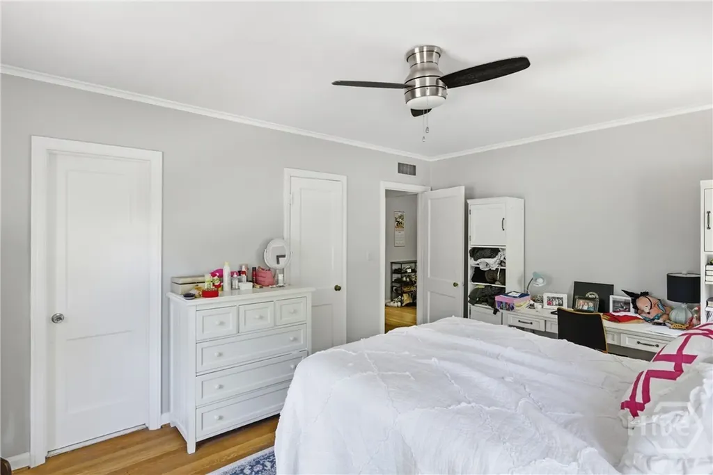 3411 Bull Street Savannah GA 31405