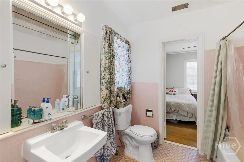 3411 Bull Street Savannah GA 31405