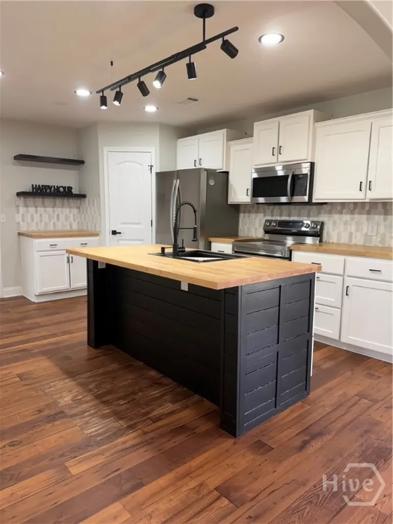 35 Ben Grady Drive Ellabell GA 31308