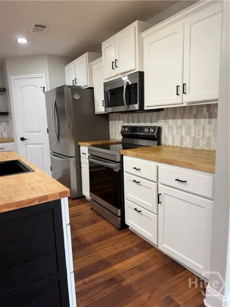 35 Ben Grady Drive Ellabell GA 31308