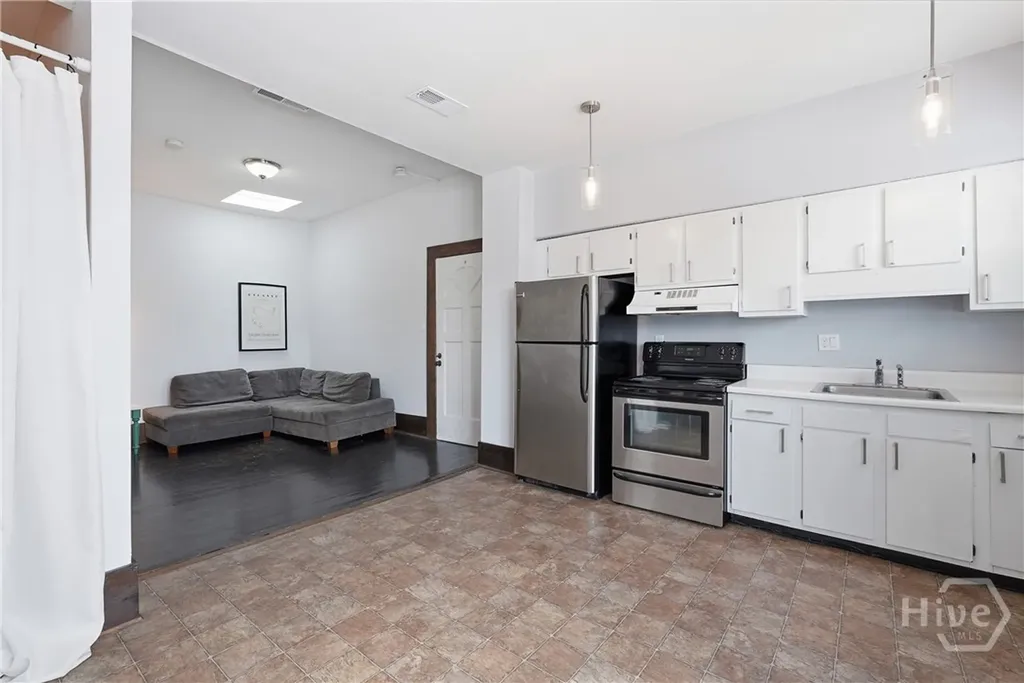 219 Abercorn Street Savannah GA 31401