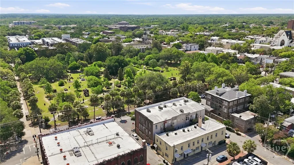 219 Abercorn Street Savannah GA 31401