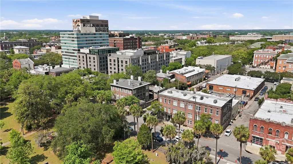 219 Abercorn Street Savannah GA 31401