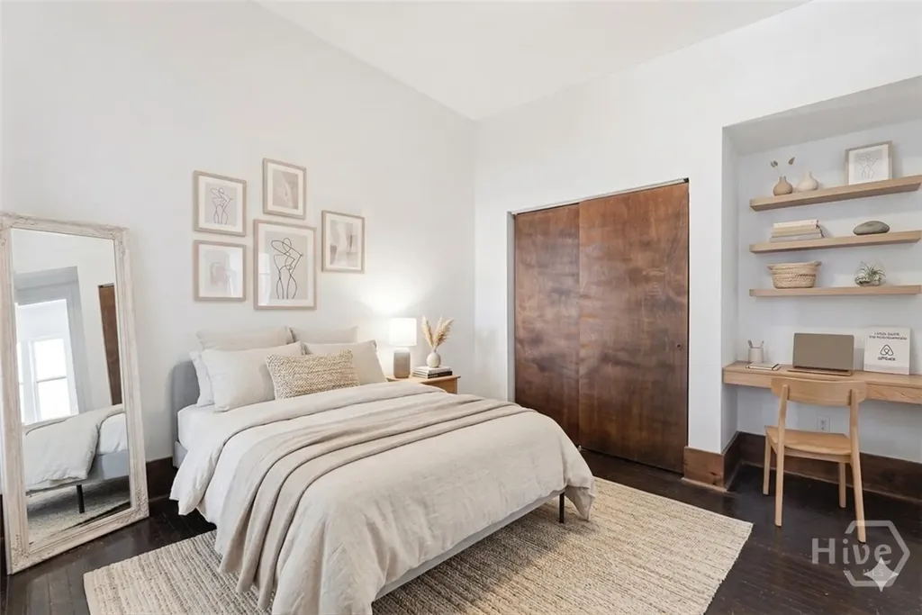 219 Abercorn Street Savannah GA 31401