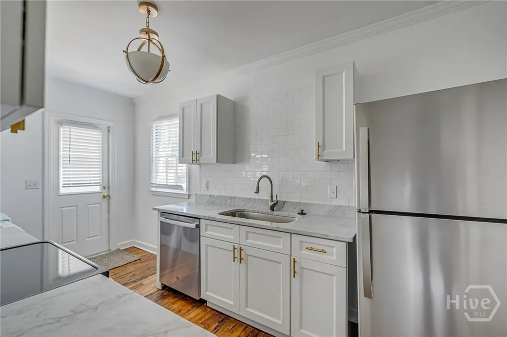 2142 E 42 Street E Savannah GA 31404